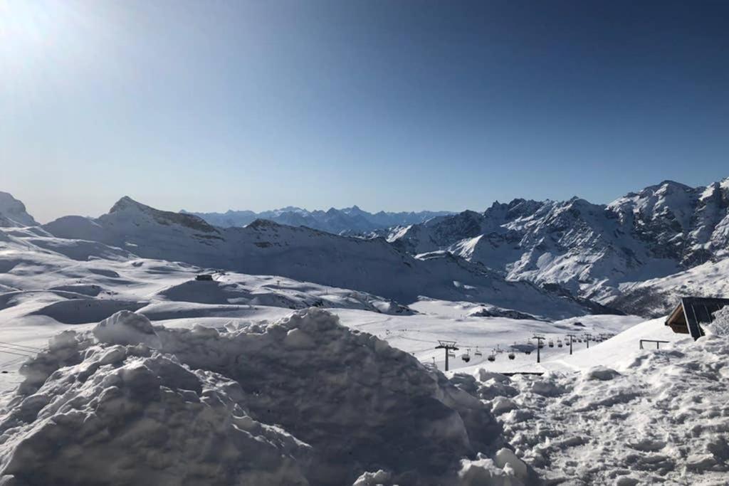 Piccolo Paradiso In Centro Cervinia Breuil-Cervinia Buitenkant foto