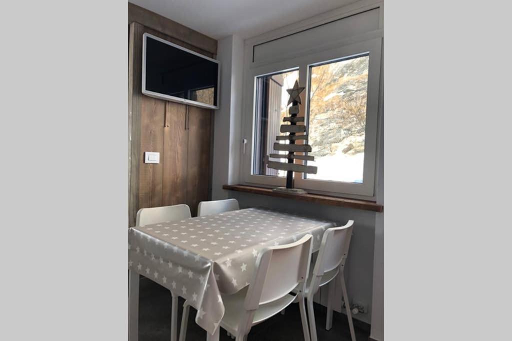Piccolo Paradiso In Centro Cervinia Breuil-Cervinia Buitenkant foto