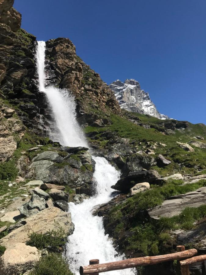 Piccolo Paradiso In Centro Cervinia Breuil-Cervinia Buitenkant foto